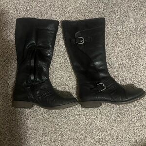 BareTraps Black Heeled Boots
